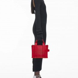 СУМКА MARC JACOBS THE LEATHER SMALL TOTE BAG TRUE RED